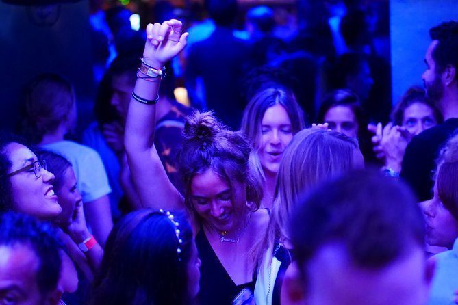 Riviera Bar Crawl Party with Free Shots and VIP Entry - The Masséna Square start: easy launch at Loft Bar