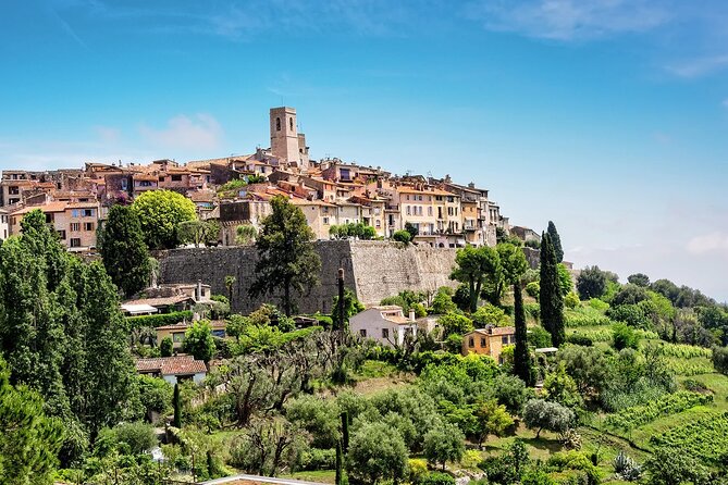 Saint Paul de Vence, Antibes, Cannes tour in a Renault E-Tech - Le Suquet and Cannes’ film-festival stops: how to not miss the icons
