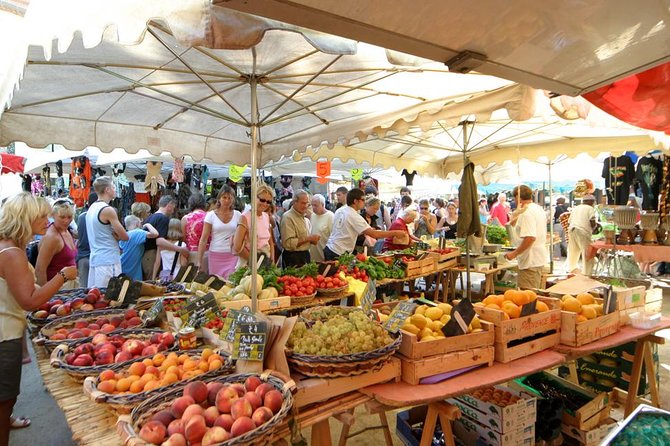 Saint Tropez and Port Grimaud: Full-Day Tour - Port Grimaud: why the canal-town nickname is so easy to understand