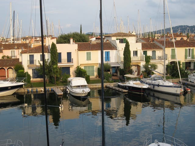 Saint Tropez and Port Grimaud: Full-Day Tour - Accessibility, pets, and family needs (what’s actually stated)