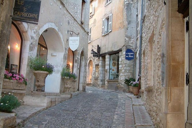 Self Guided Antibes, Cannes & Saint Paul de Vence from Nice - Antibes Old Town to Billionaire’s Quay: Yachts, Texture, and Quick Choices