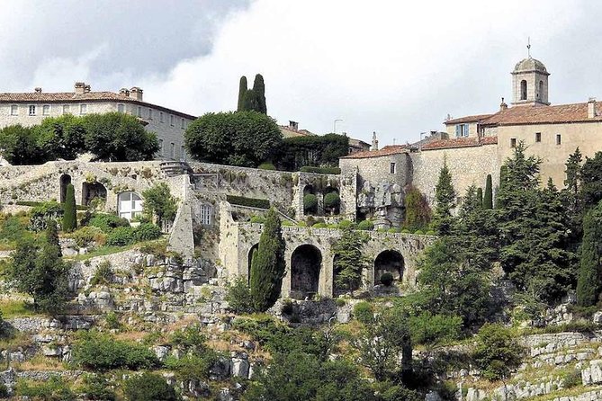 Small Group Full-Day Trip to Medieval French Riviera Villages from Nice - Cannes on the Croisette: a 30-minute taste of glamour