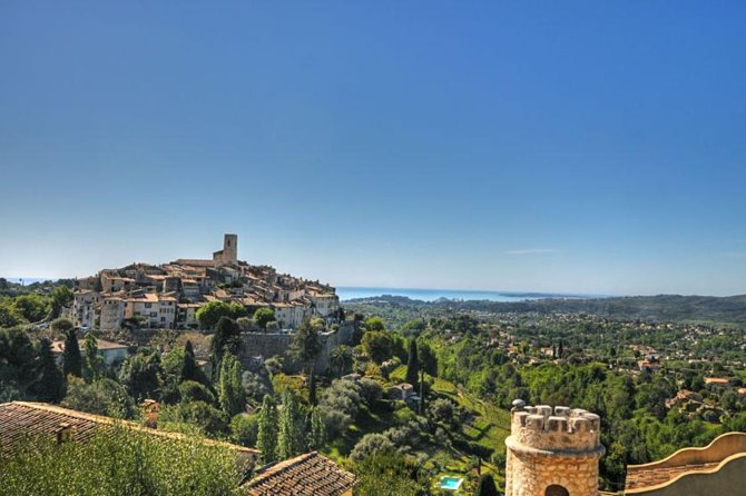 Small-Group Half-Day Tour to St-Paul-de-Vence, Antibes and Cannes from Nice - Cannes First: La Croisette, Palms, and the Walk-At-Your-Own-Pace Part