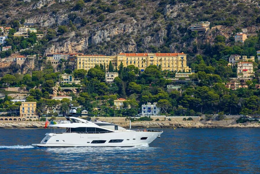 Take a 2-hour stroll to Monaco - Cap d’Ail and Mala Bay: the coast lessons you only get by boat