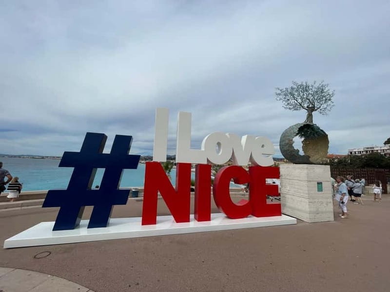Walking City Tour in the Heart of Nice - The wrap-up at I Love Nice, the War Memorial, and the Bay of Angels view