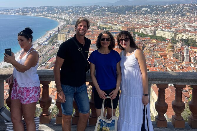 Walking tour of Nice, the old town & the Coline du Château - Starting at the Promenade des Anglais: a tour that fixes your bearings fast